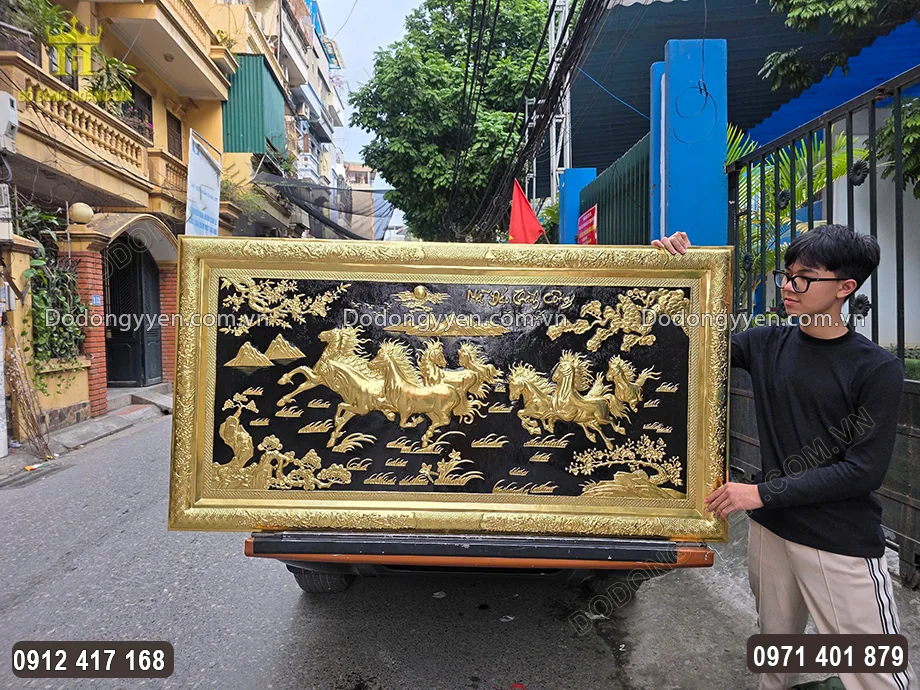 Khung tranh liền đồng v&agrave;ng chắc chắn